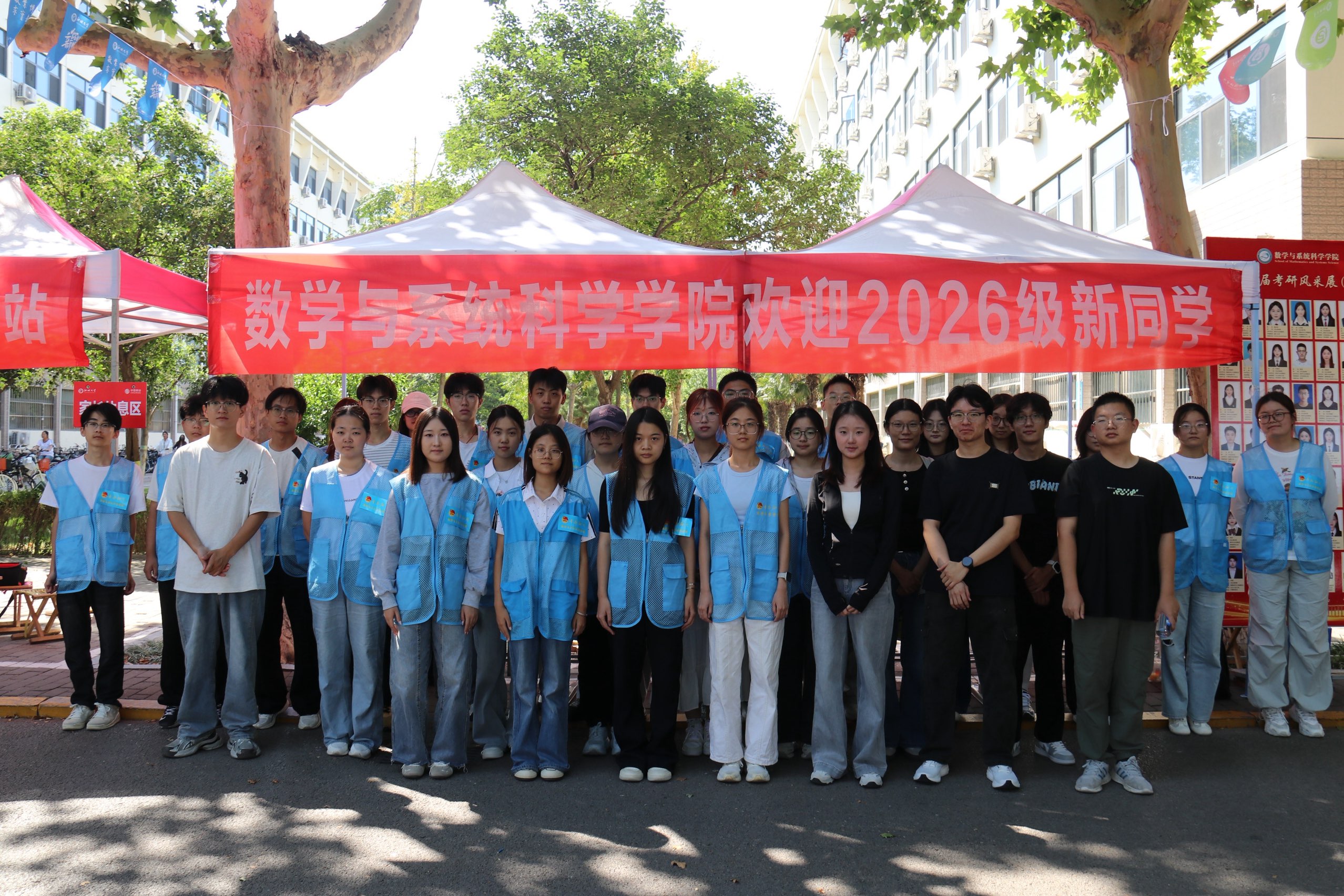 FBF0916A338A8F27BA82A52B363AC76B.jpg